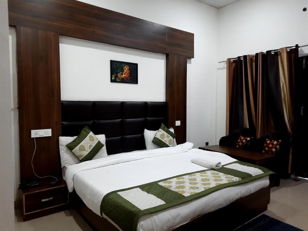 Hotel Green Park ไนนิตัล ภายนอก รูปภาพ